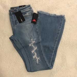 Fashion nova flare jeans size 3